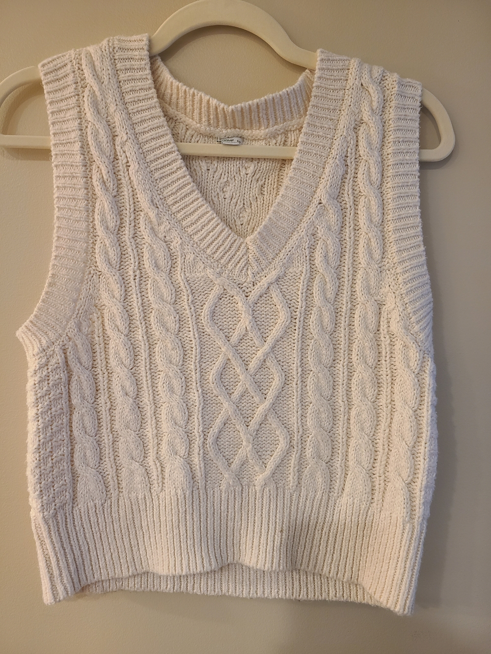 Aerie Cable-Knit V-Neck Sweater Vest